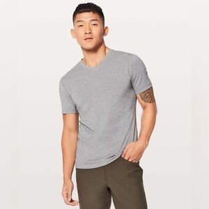 Lululemon Everyday Tee – Men’s Size Small